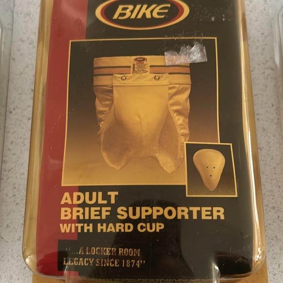 Men’s Adult Brief supporter with cup - Picture 10 of 14